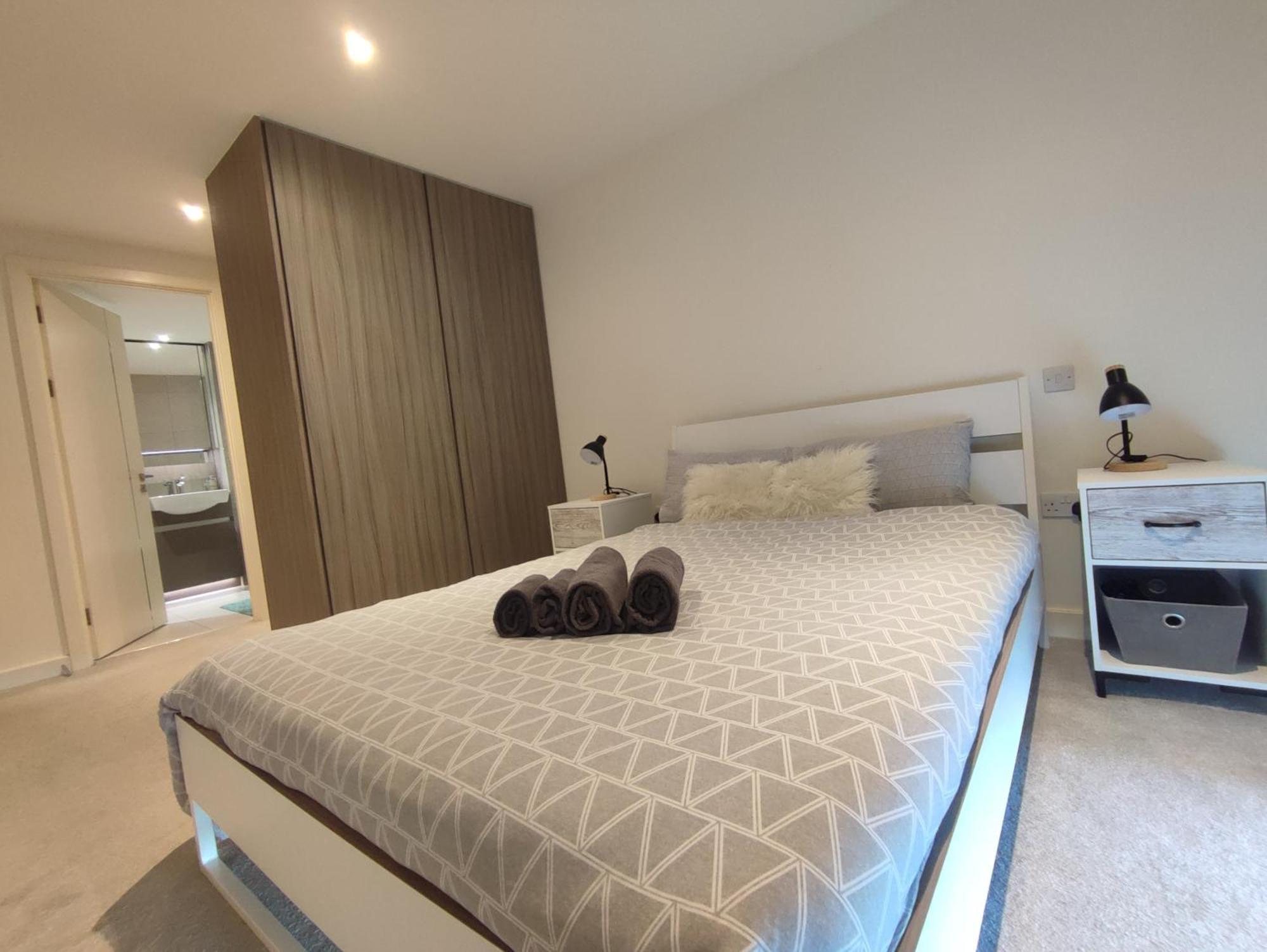 Luxury Riverside Apt With Easy Access To Central London, O2, Excel Centre And Parking Londres Exterior foto