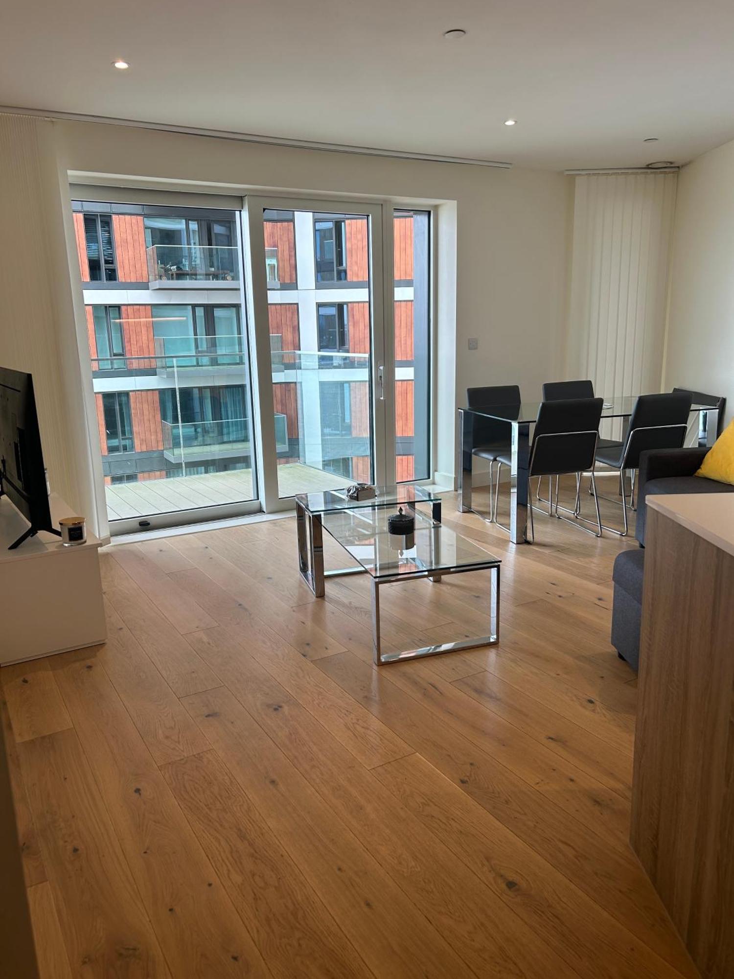 Luxury Riverside Apt With Easy Access To Central London, O2, Excel Centre And Parking Londres Exterior foto