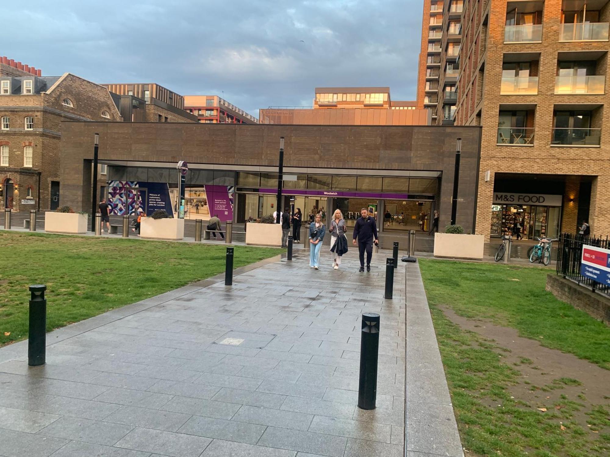 Luxury Riverside Apt With Easy Access To Central London, O2, Excel Centre And Parking Londres Exterior foto